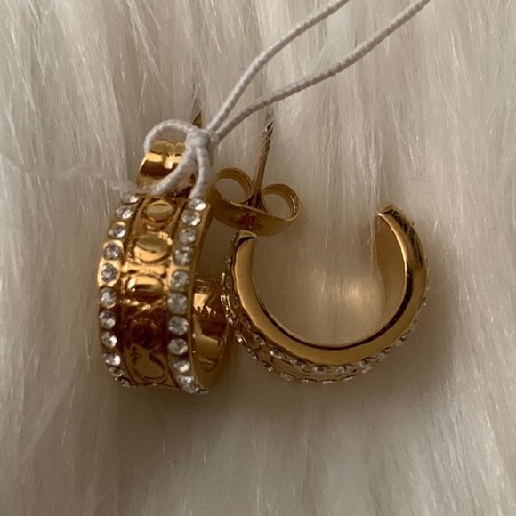 COACH Miranda Pave Mini Huggie Earrings GOLD - Picture 1 of 3